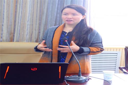 讲座.jpg 讲座.jpg